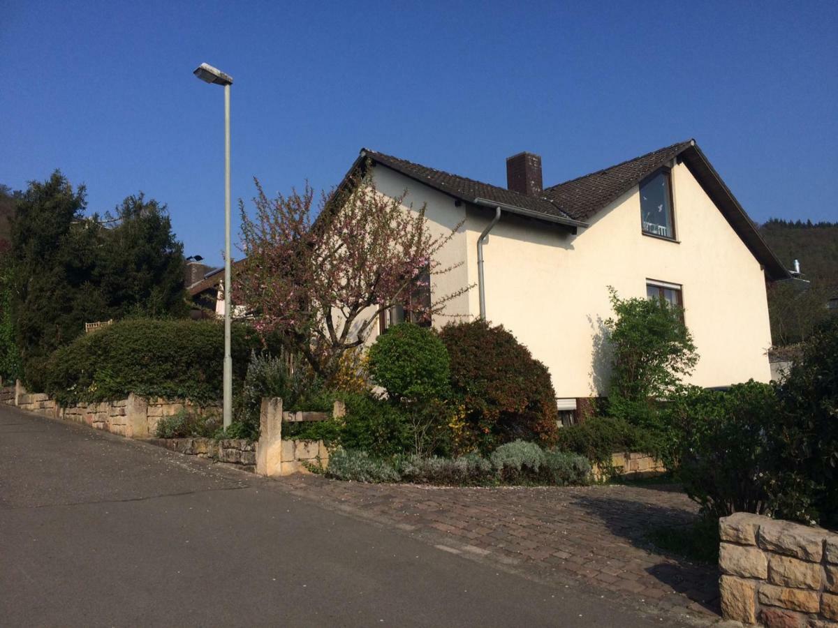 Schones Zimmer In Gimmeldingen/ Konigsbach Neustadt an der Weinstraße Exteriér fotografie